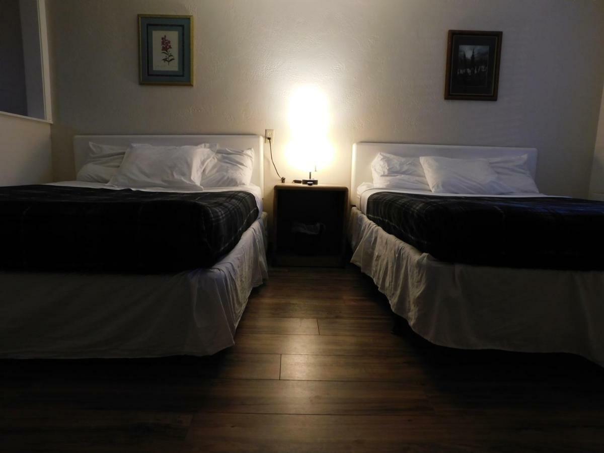 Inn On 3Rd Ave モーゼスレイク エクステリア 写真